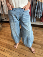 Aaliyah Barrel Denim