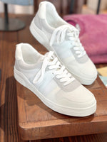 Alta Sneaker