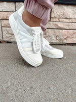 Alta Sneaker