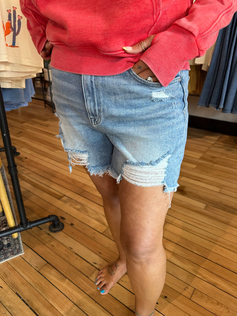 Undria Risen Short