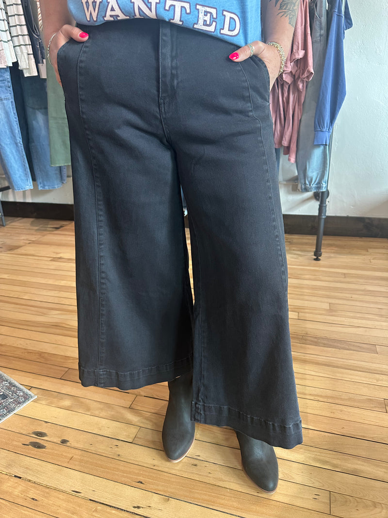 Cropped Gaucho Denim